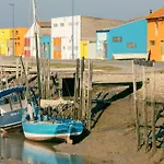 펜션 La Maisonette Des Marais